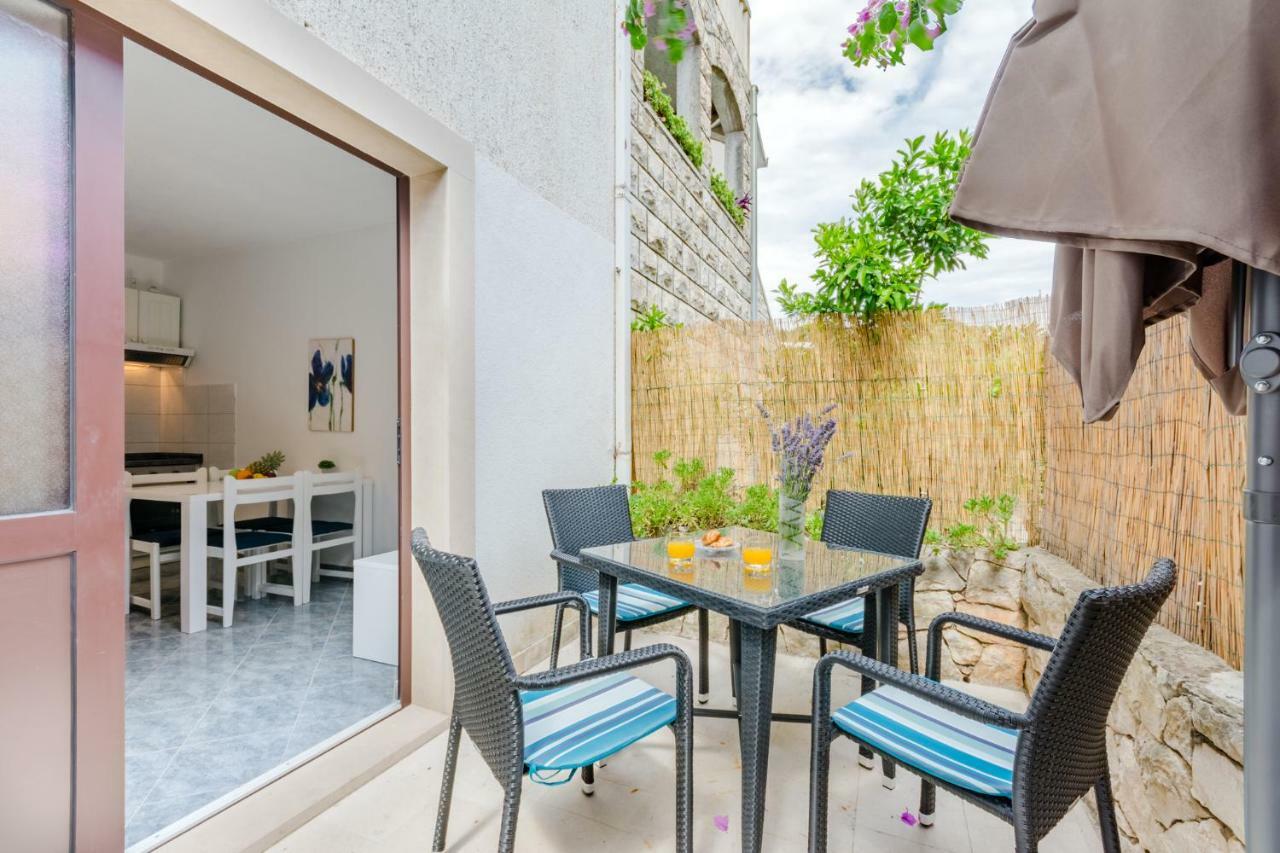 סוטיבאן Villa Dinka מראה חיצוני תמונה