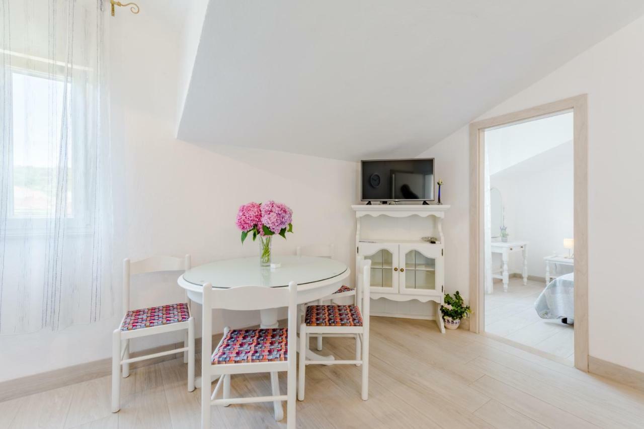 סוטיבאן Villa Dinka מראה חיצוני תמונה