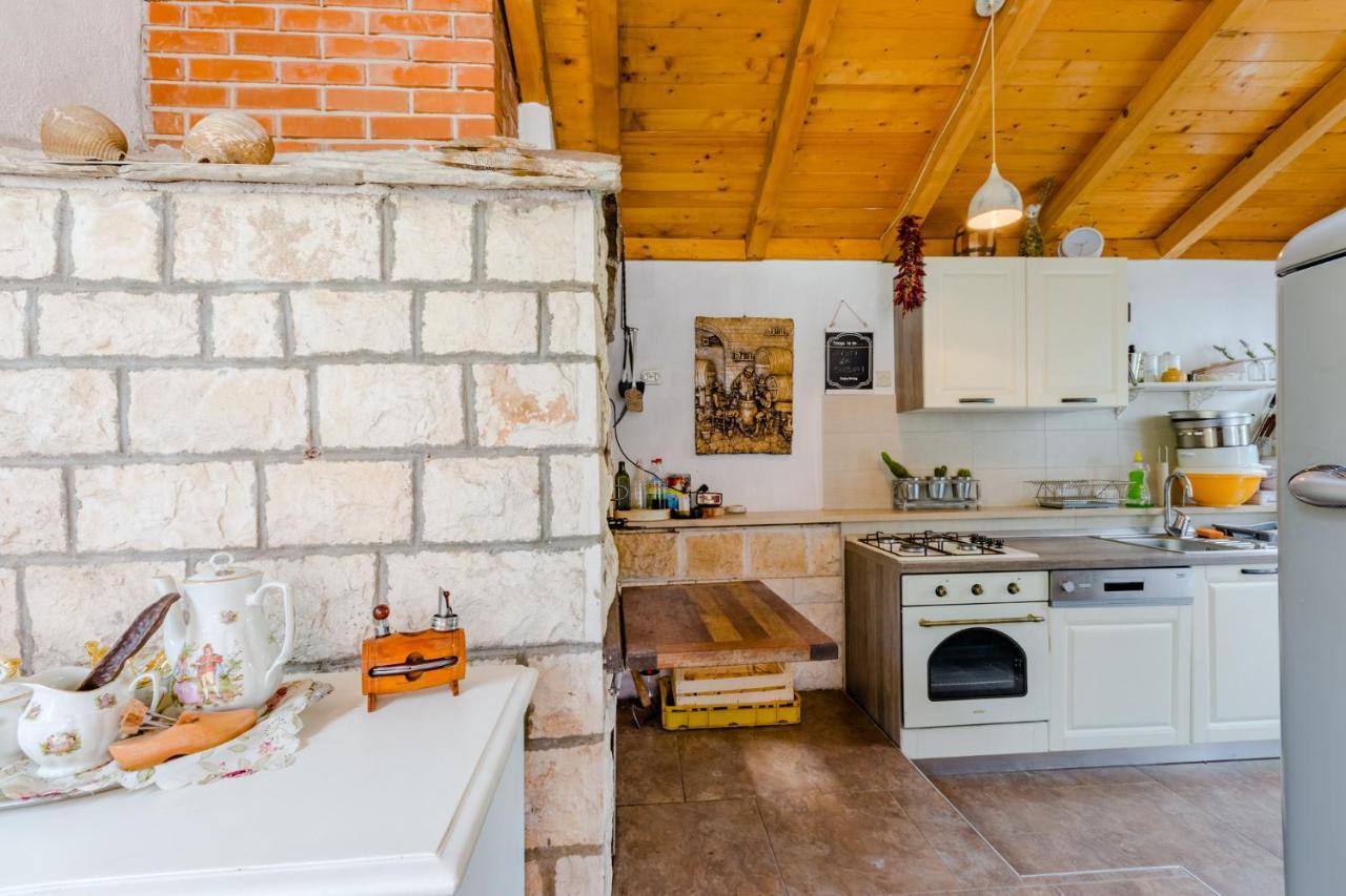 סוטיבאן Villa Dinka מראה חיצוני תמונה