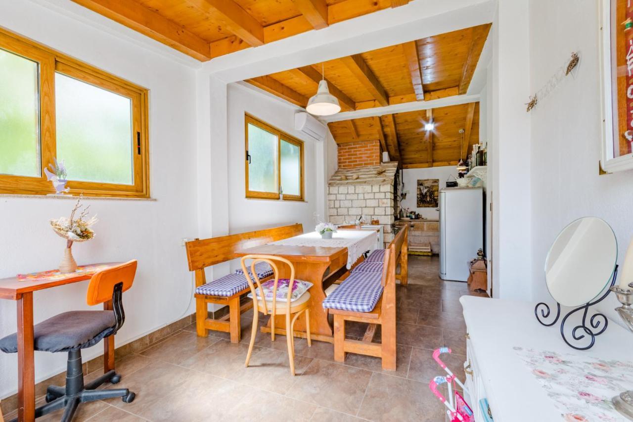 סוטיבאן Villa Dinka מראה חיצוני תמונה